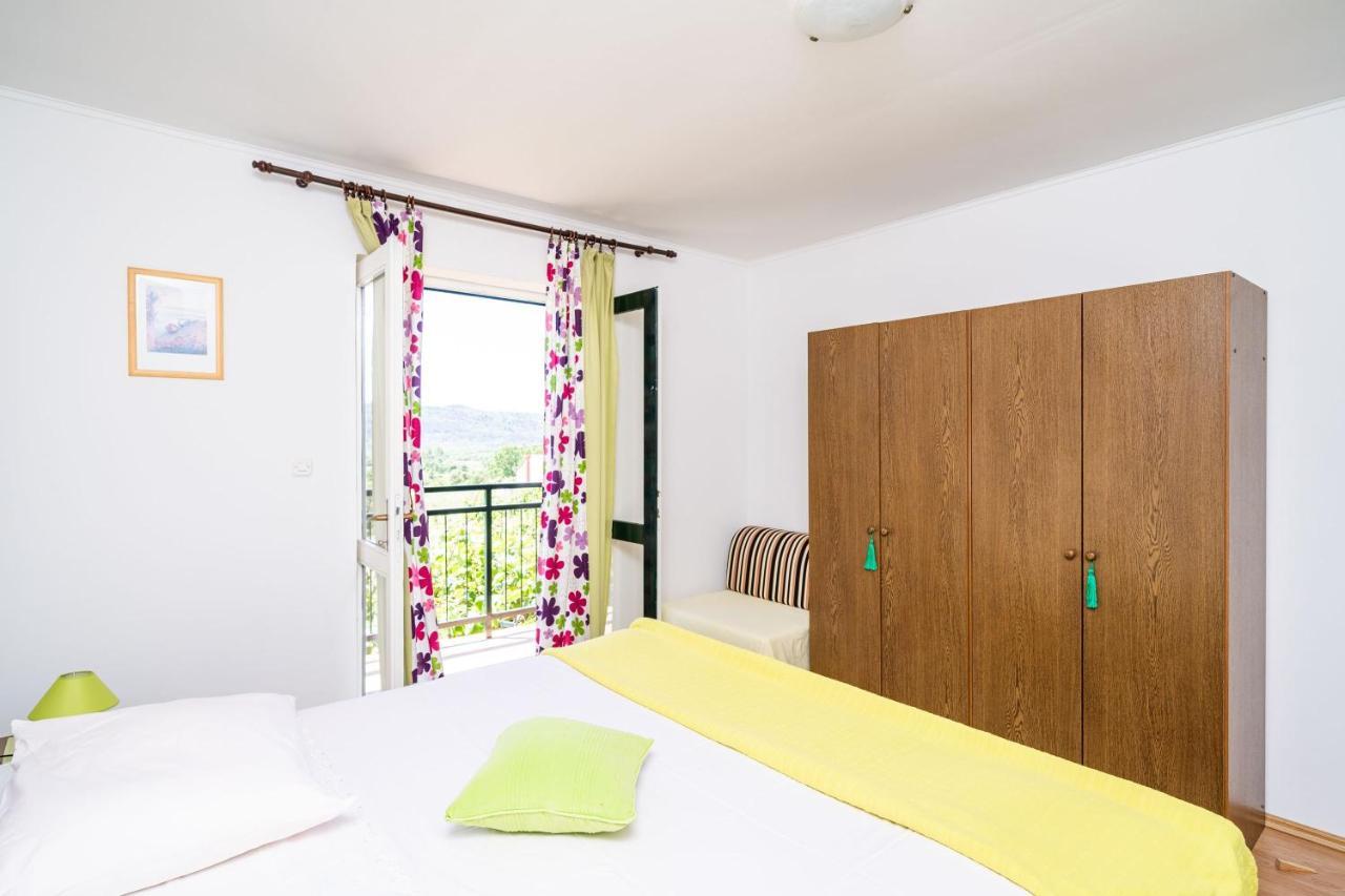 Apartment Laurel Leaf Lovorno