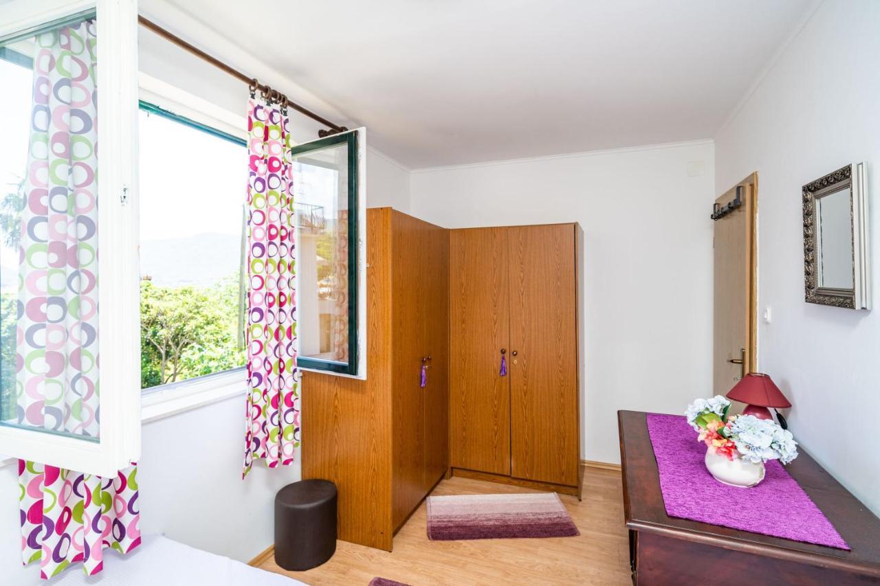 Apartment Laurel Leaf Lovorno